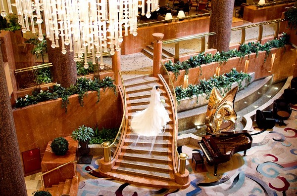 横浜駅で家族婚をするなら 家族挙式おすすめチャペル3選 家族挙式のウエディング知恵袋