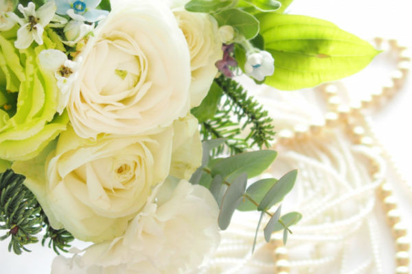 冬の結婚式のブーケにおすすめ 花 植物5選 家族挙式のウエディング知恵袋