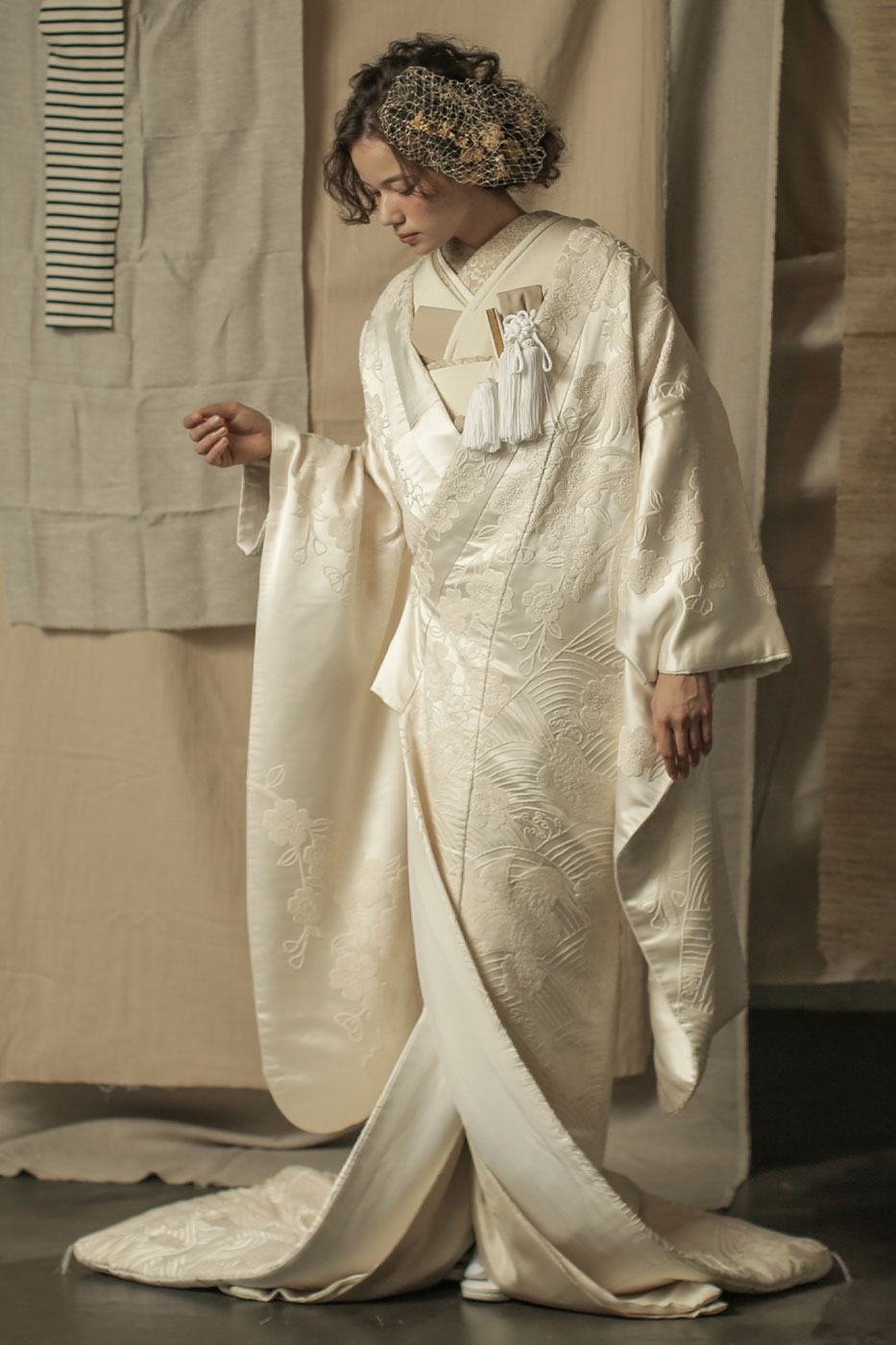 婚礼衣装｜神社挙式の白無垢・色打掛・黒引き・ドレス