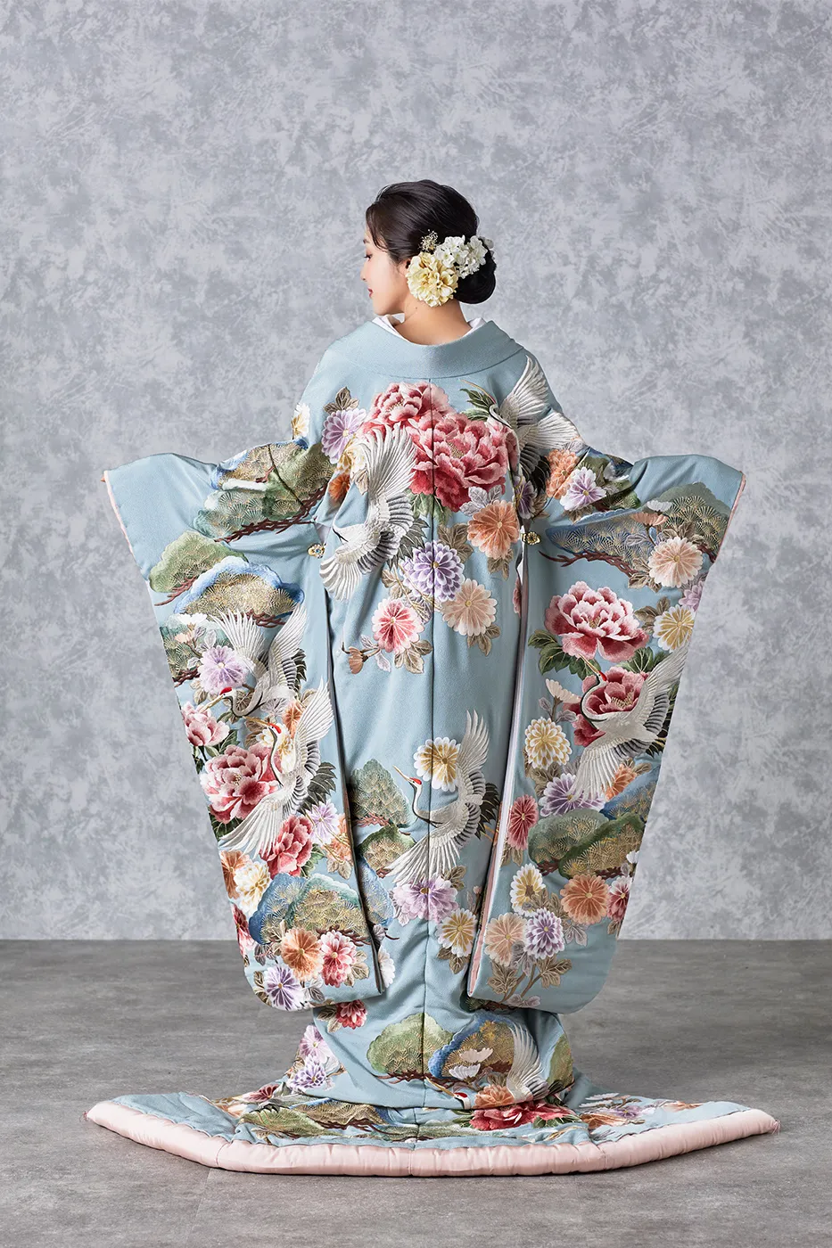 白無垢・色打掛・黒引き・ドレス｜家族挙式の神社結婚式（和婚）