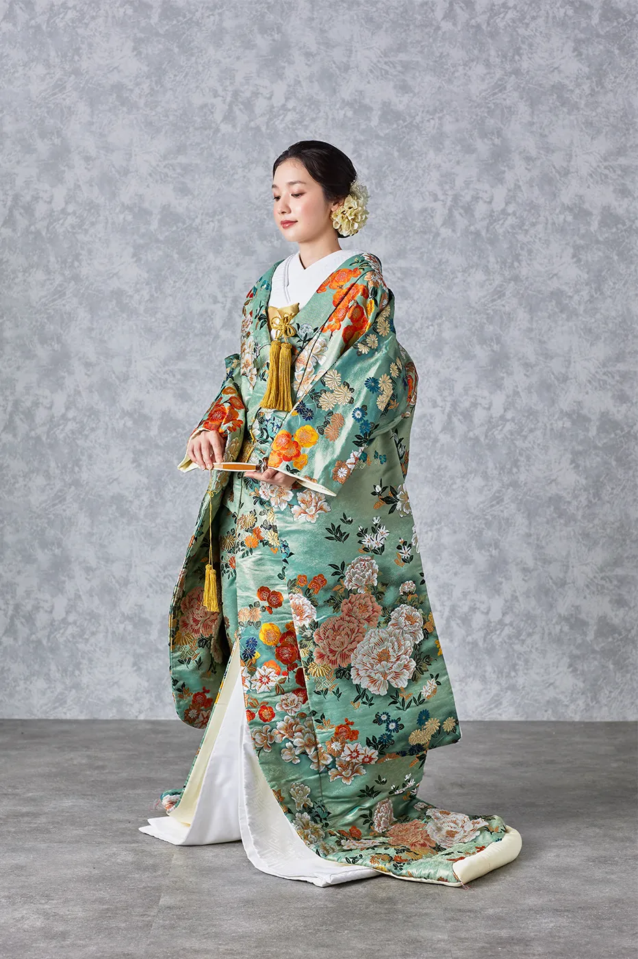 白無垢・色打掛・黒引き・ドレス｜家族挙式の神社結婚式（和婚）