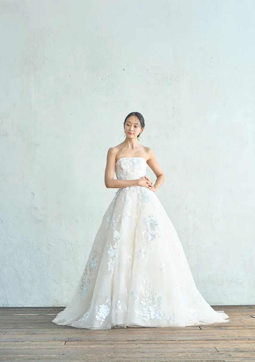 家族挙式のウェディングドレス