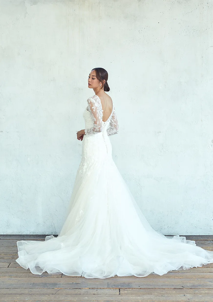 家族挙式のウェディングドレス