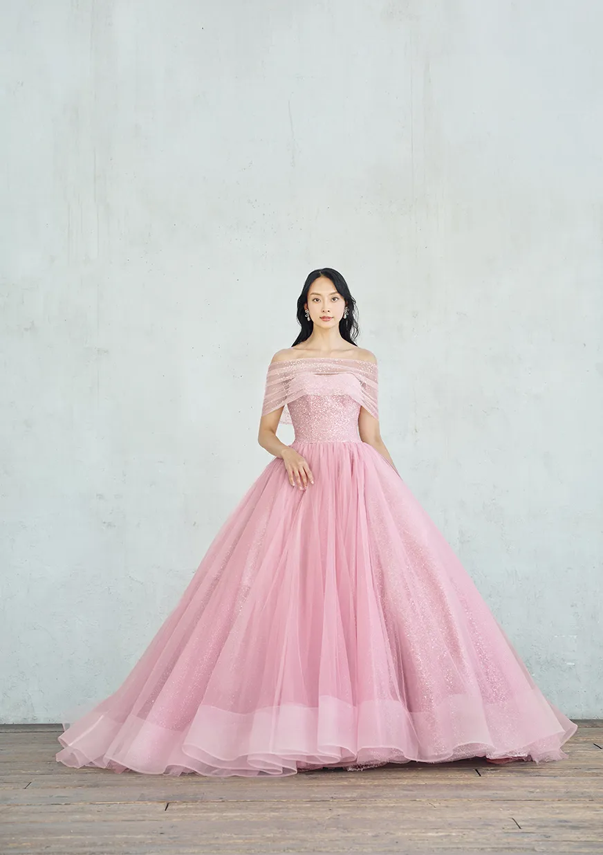 家族挙式のウェディングドレス