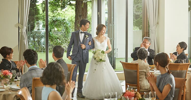 結婚式当日の流れと具体例 家族挙式99 000円 家族のみで少人数結婚式