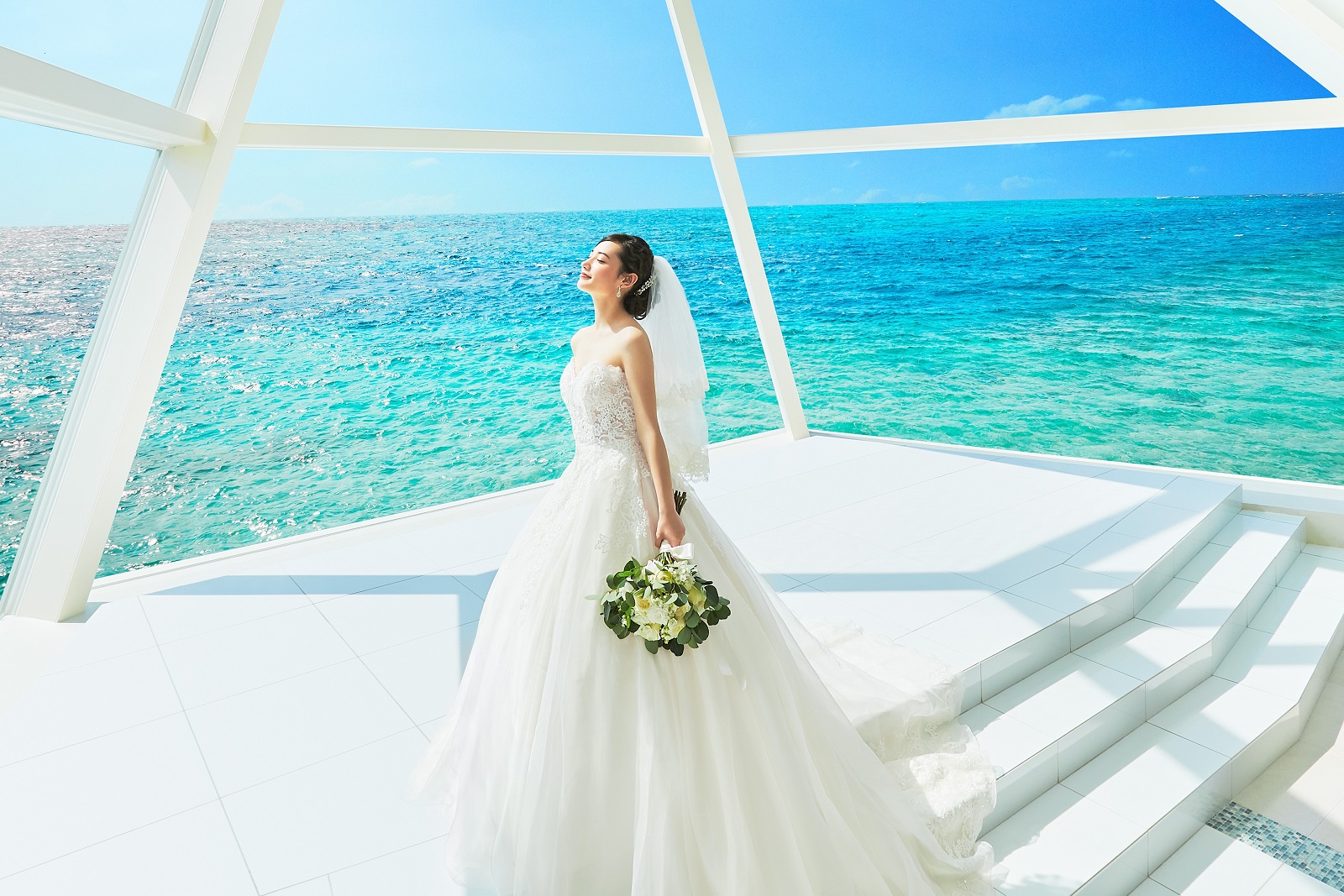 セントアクアチャペル沖縄(家族挙式・家族婚)