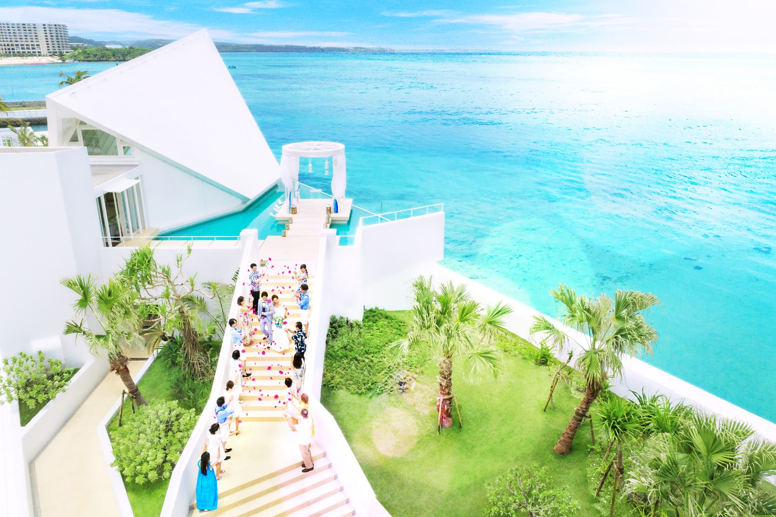 セントアクアチャペル沖縄(家族挙式・家族婚)